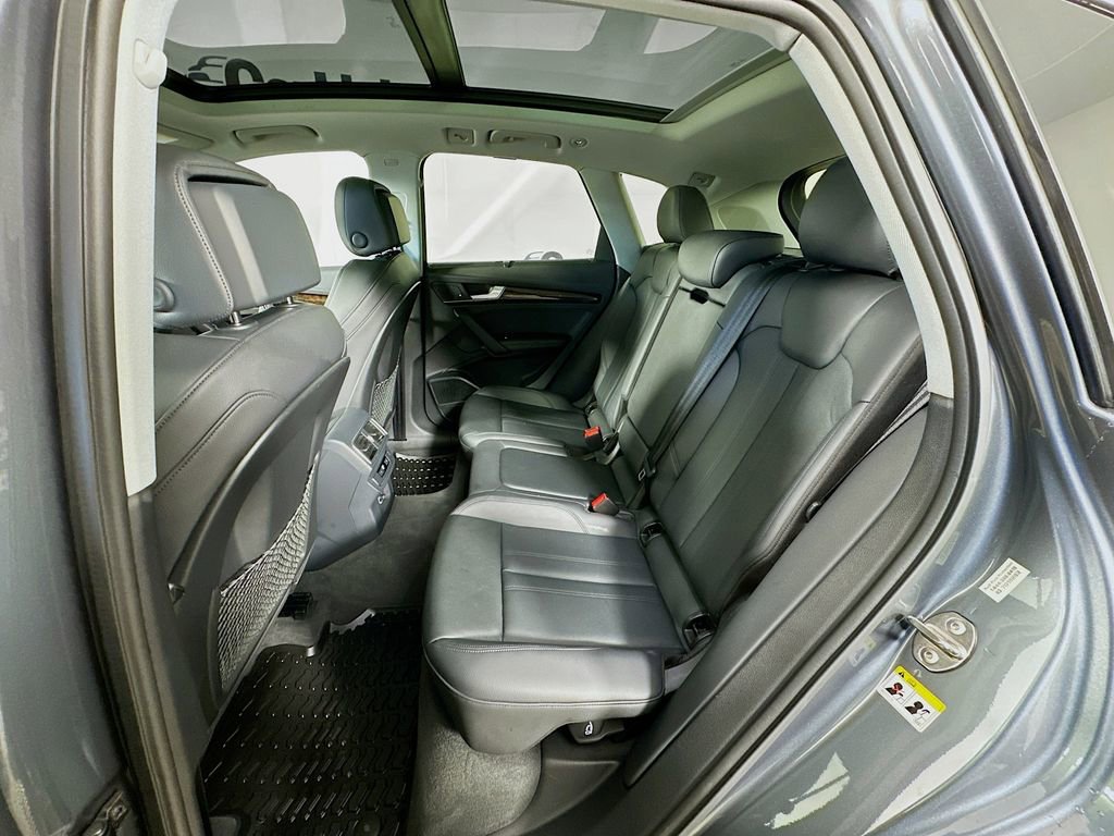 Used 2018 Audi Q5 Prestige w/ Prestige Package image 30