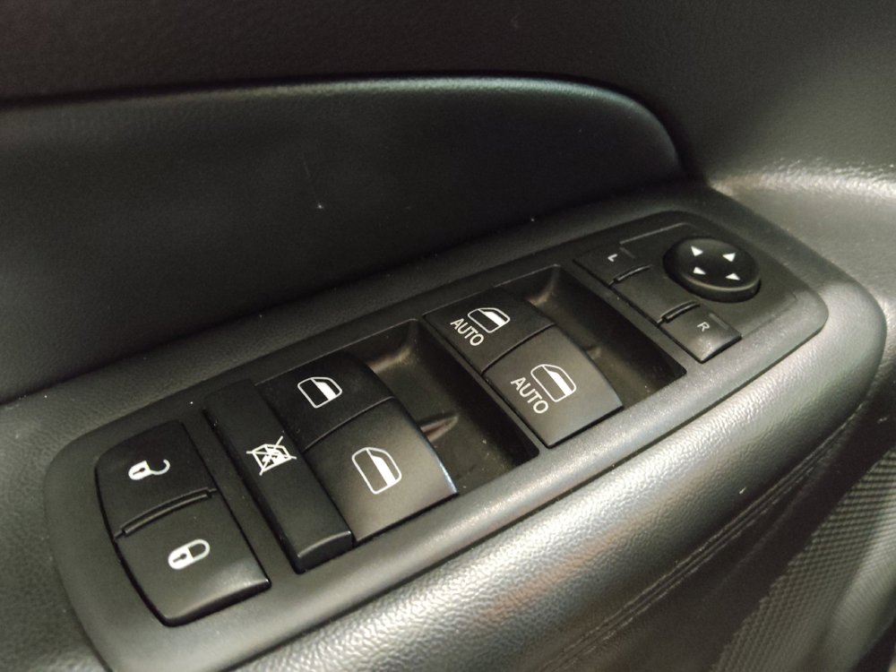 Used 2019 Jeep Grand Cherokee Limited X RWD image 27