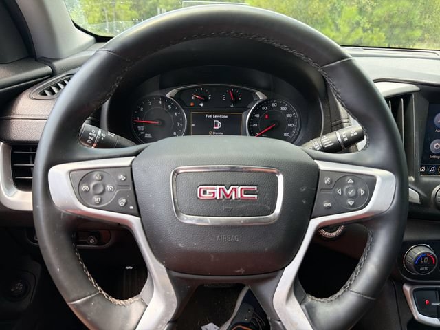 Used 2023 GMC Terrain SLT w/ Tech Package FWD image 17