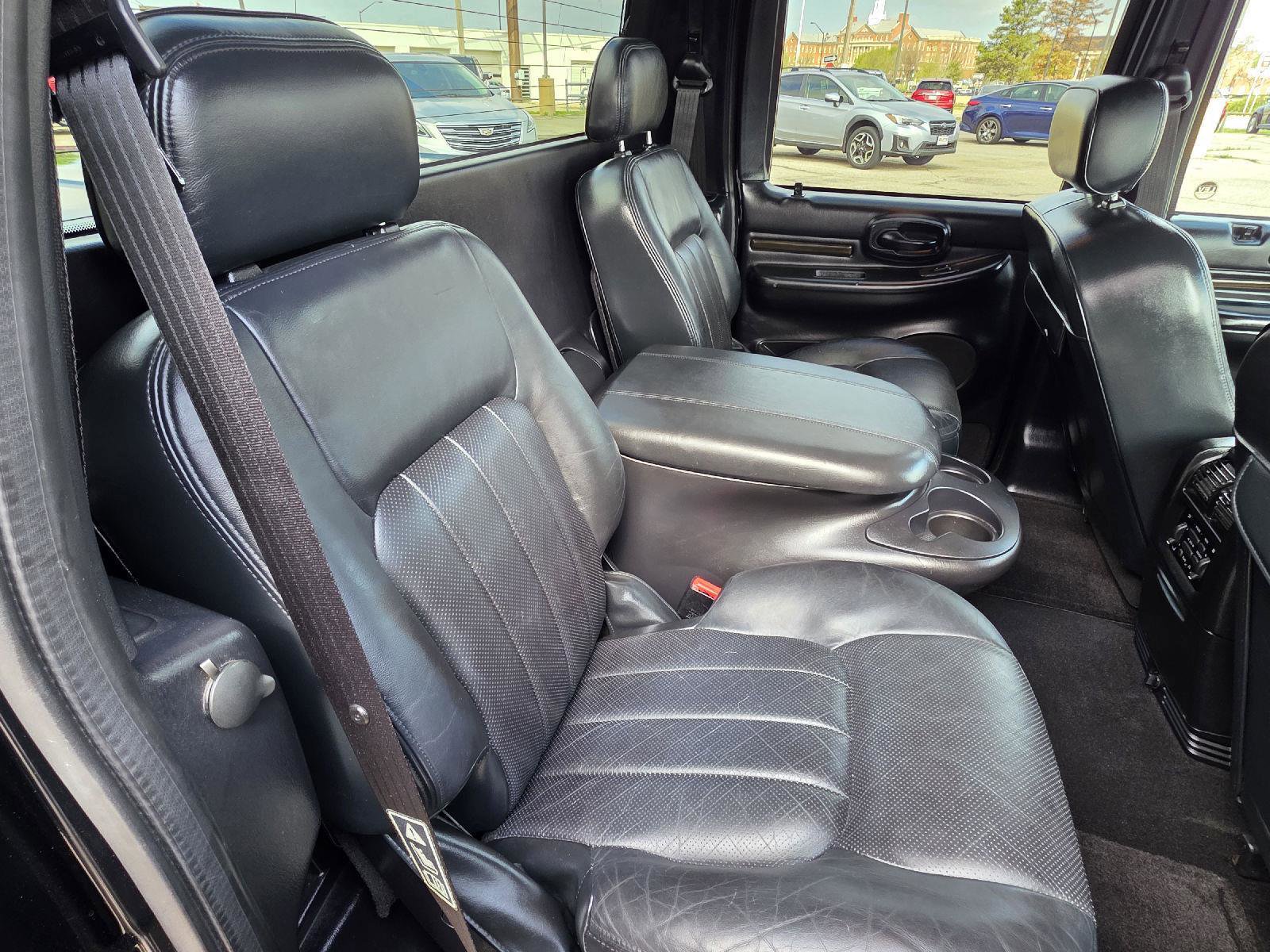 Used 2002 Lincoln Blackwood image 95