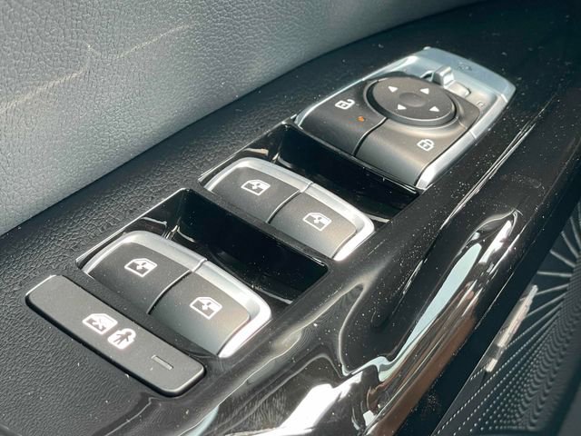 New 2025 Kia K5 EX image 14