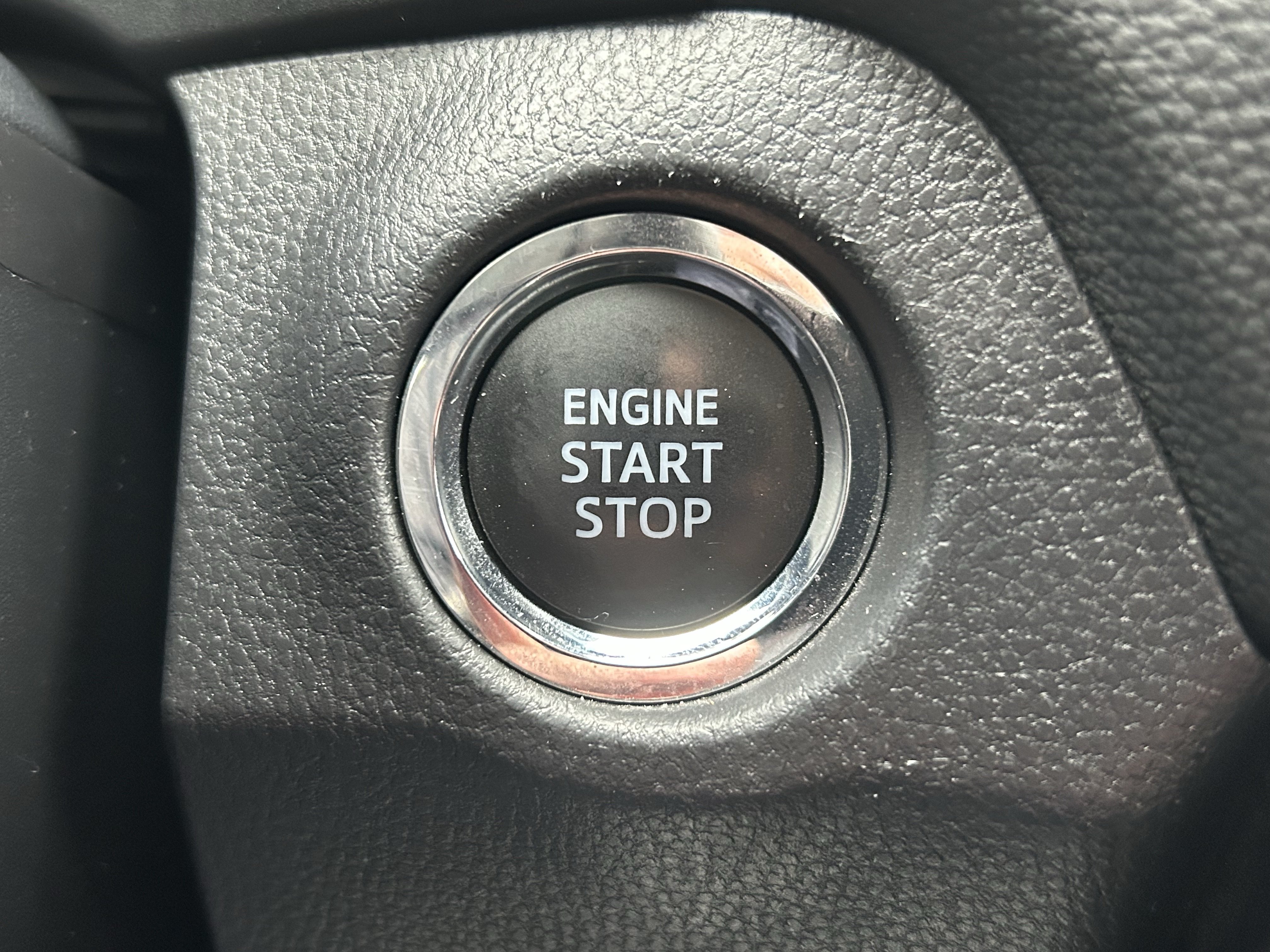 Certified 2025 Toyota RAV4 XLE AWD/4WD image 32