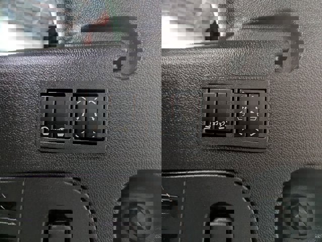 Used 2016 GMC Yukon XL Denali w/ Open Road Package image 33