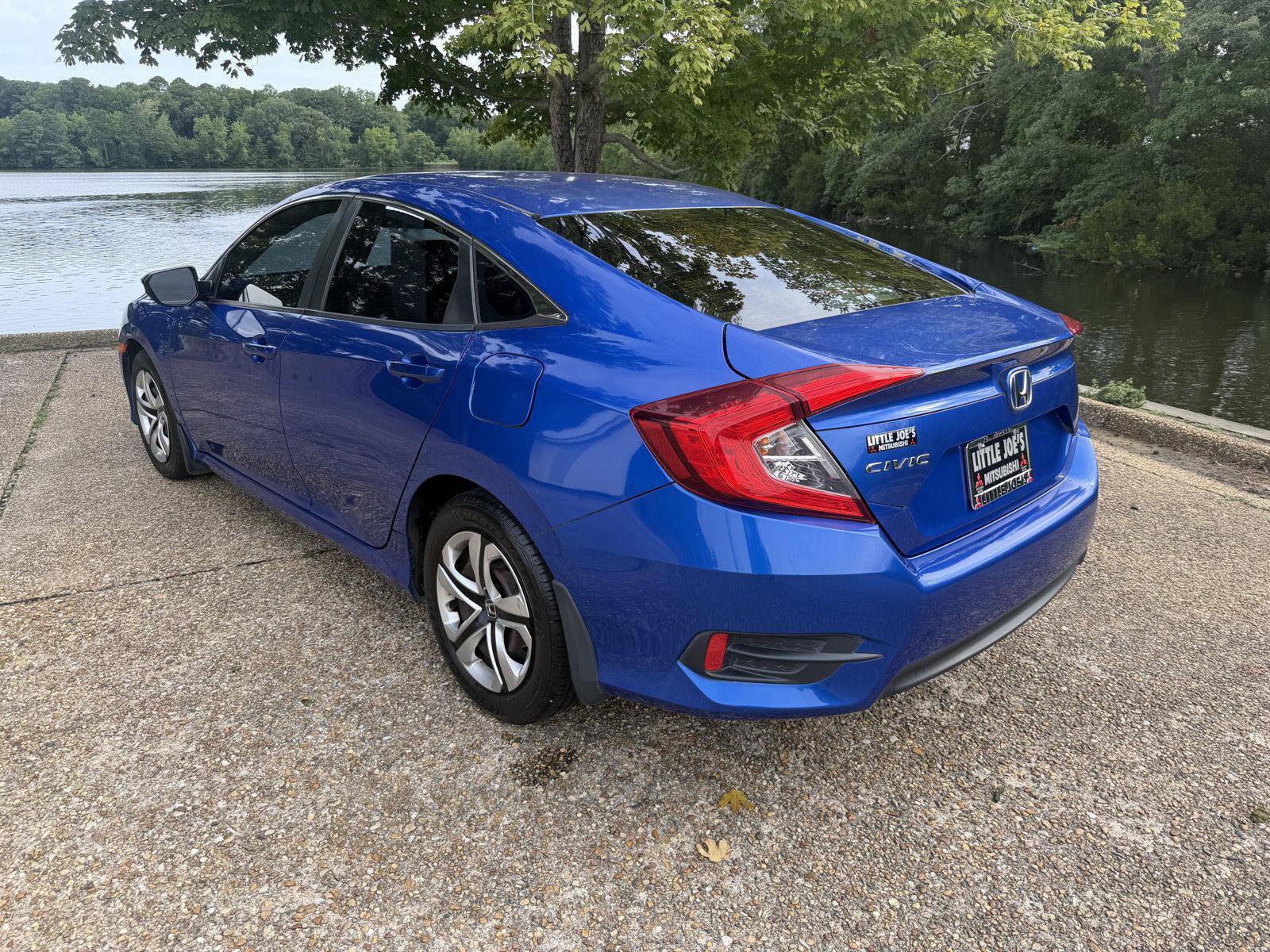 Used 2018 Honda Civic LX image 5