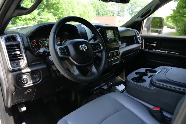 Used 2024 RAM 3500 Tradesman w/ Safety Group image 20
