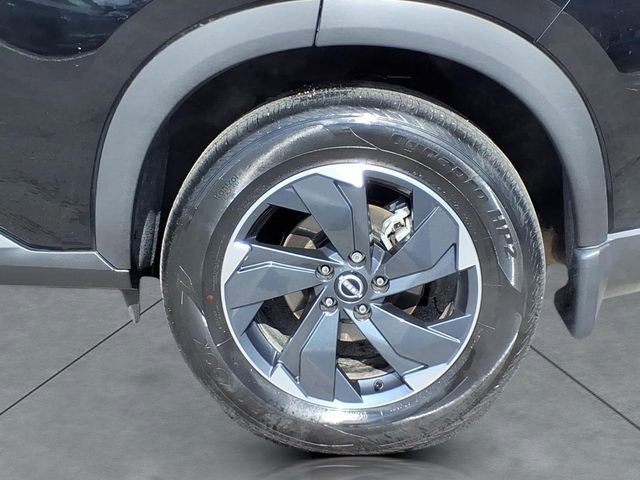 Used 2026 Nissan Rogue SV image 4