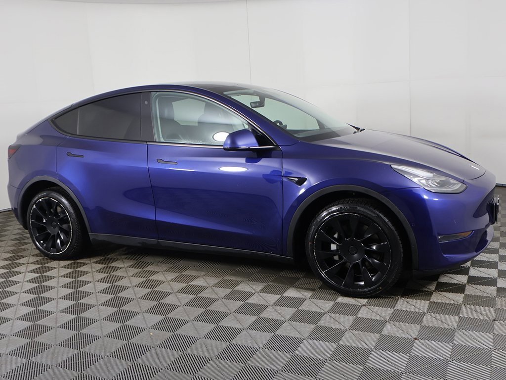 Used 2021 Tesla Model Y Long Range image 16