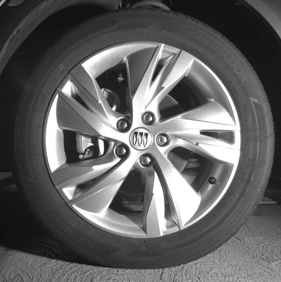 Used 2025 Buick Encore GX Preferred AWD/4WD image 12