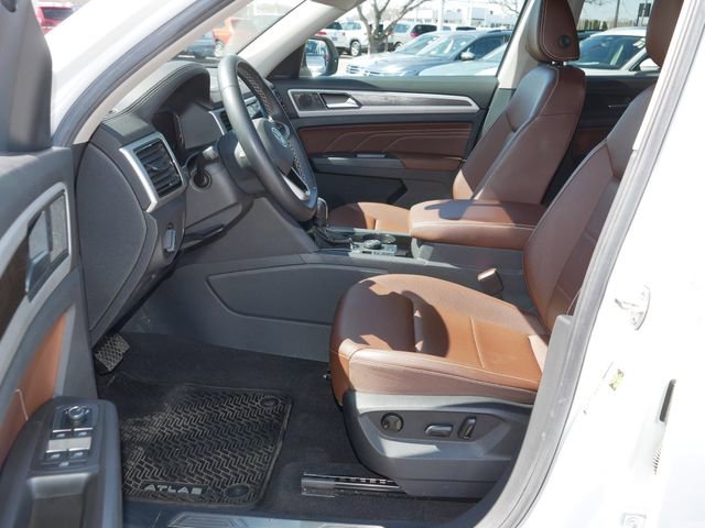 Certified 2023 Volkswagen Atlas SE image 13