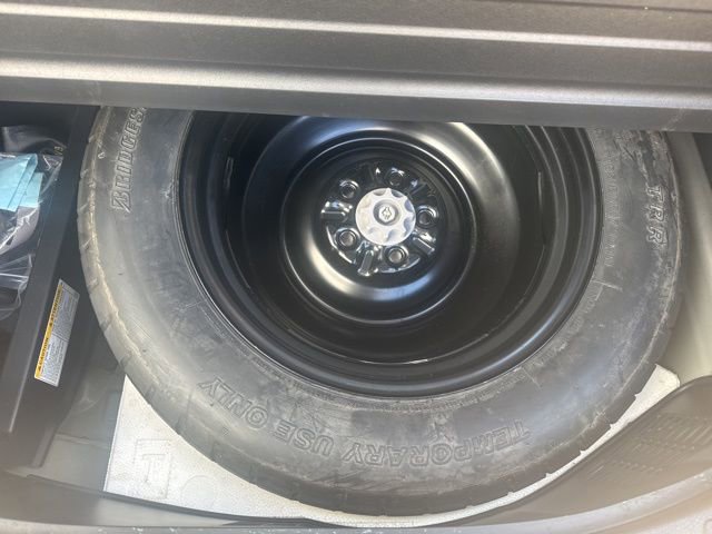 Used 2015 Toyota RAV4 XLE image 13