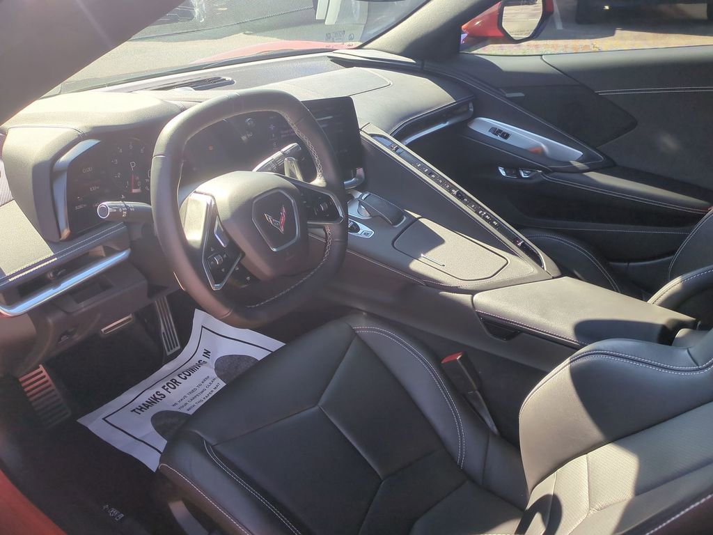 Used 2021 Chevrolet Corvette Stingray Coupe w/ Z51 Performance Package image 10