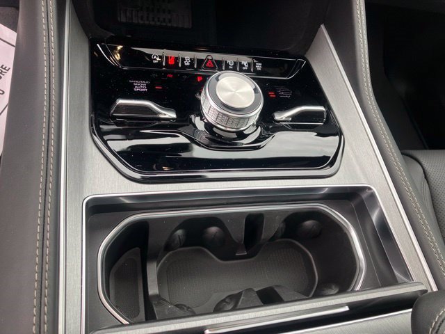 New 2026 Jeep Grand Wagoneer Limited AWD/4WD image 20