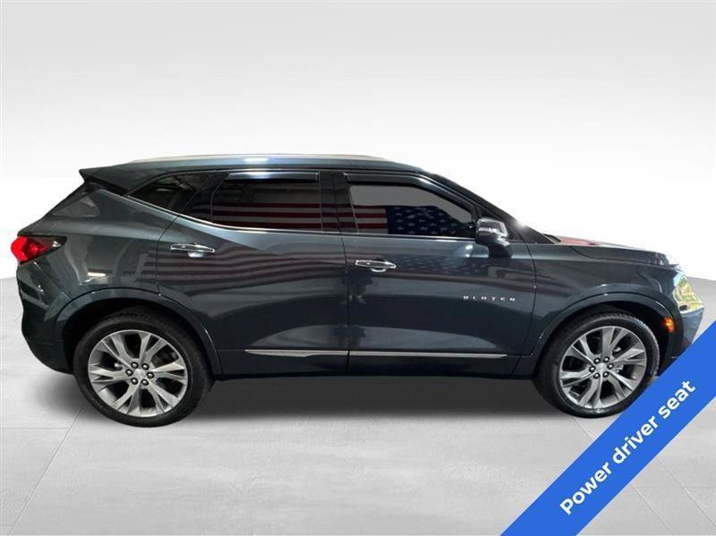 Used 2019 Chevrolet Blazer Premier w/ Sun and Wheels Package AWD/4WD image 4