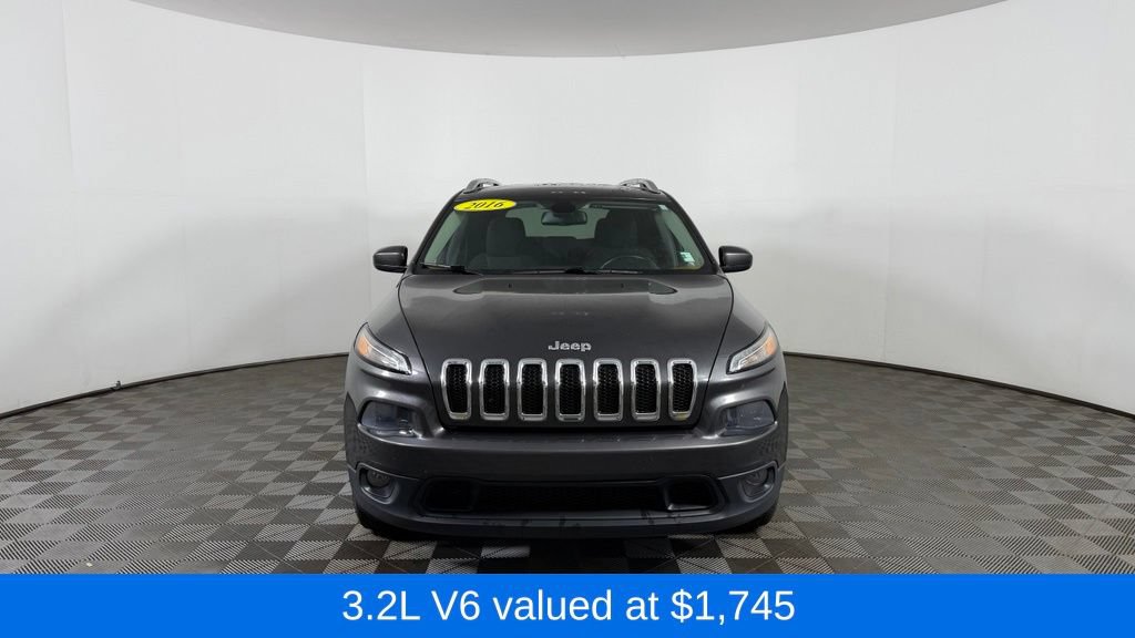 Used 2016 Jeep Cherokee Latitude w/ Cold Weather Group AWD/4WD video 2