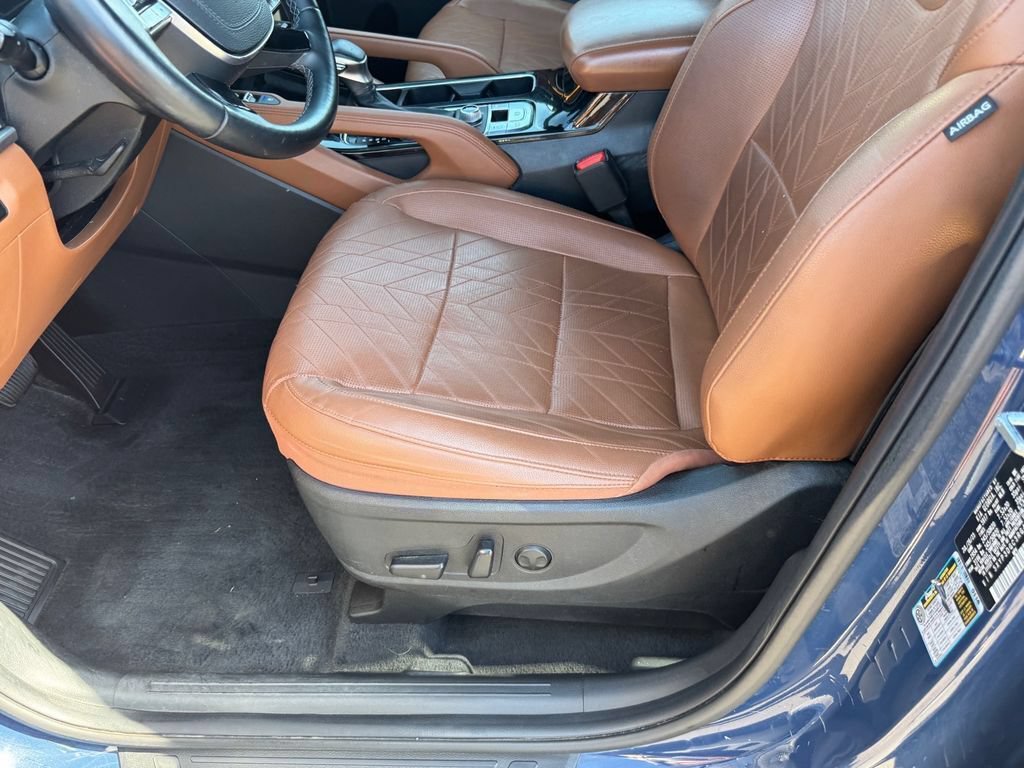 Used 2024 Kia Telluride AWD image 6