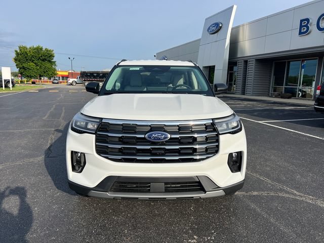 New 2026 Ford Explorer Active w/ Active Comfort Package AWD/4WD image 2