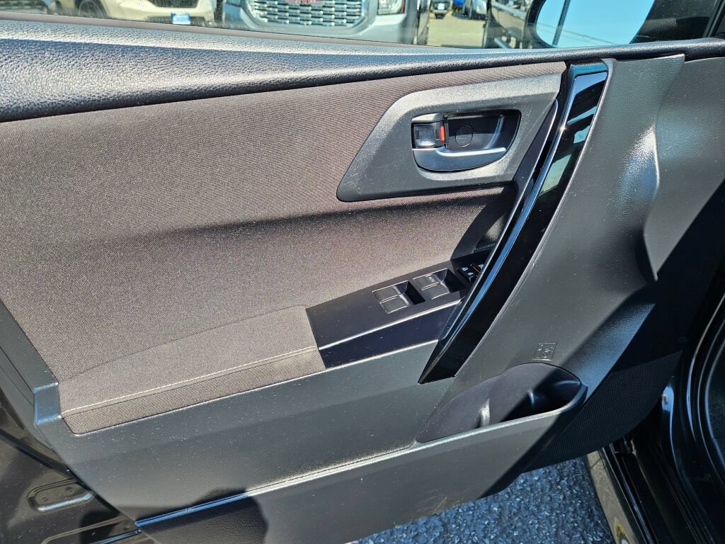 Used 2018 Toyota Corolla iM FWD image 16