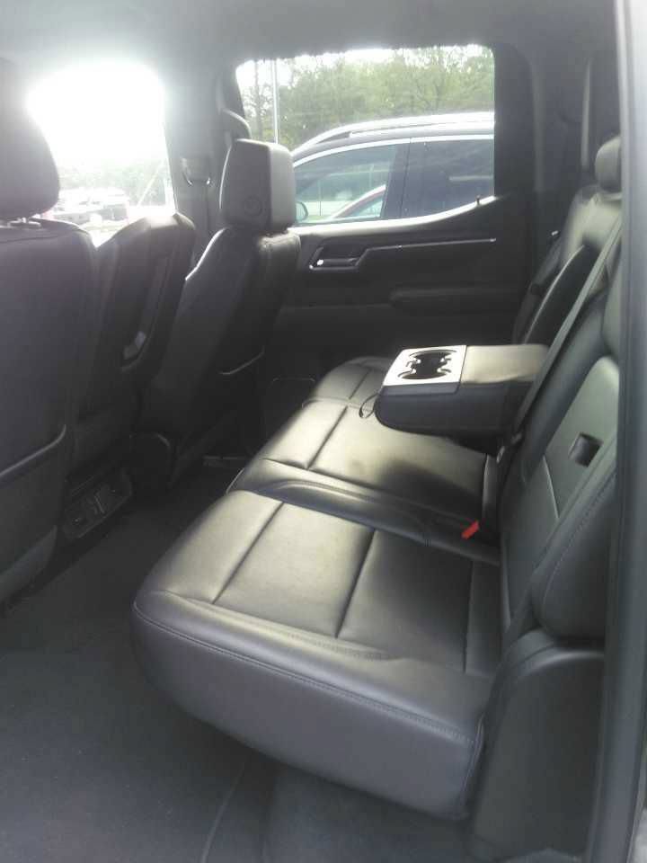 Used 2025 GMC Sierra 1500 SLT RWD image 12