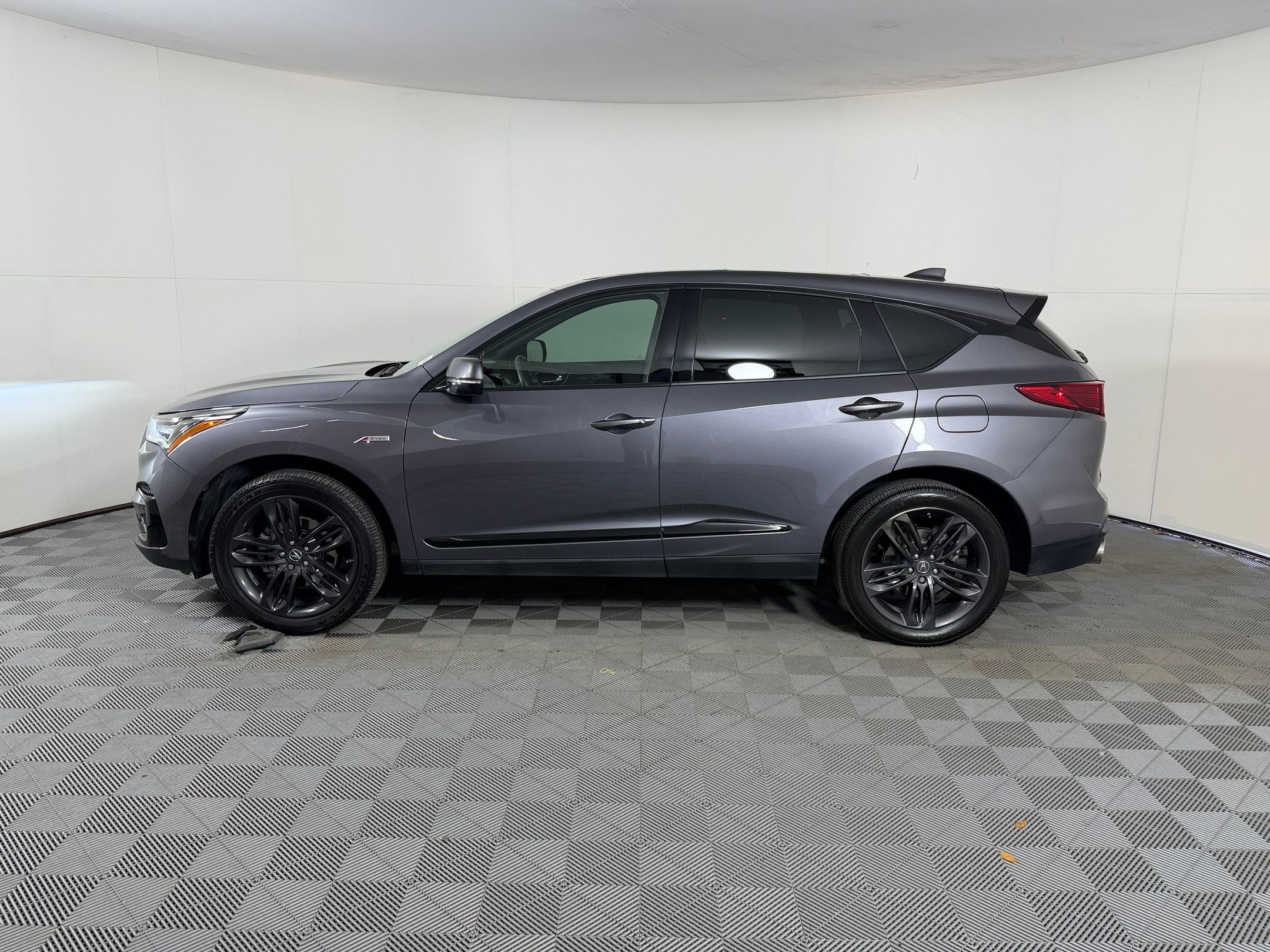 Used 2019 Acura RDX A-Spec FWD image 2