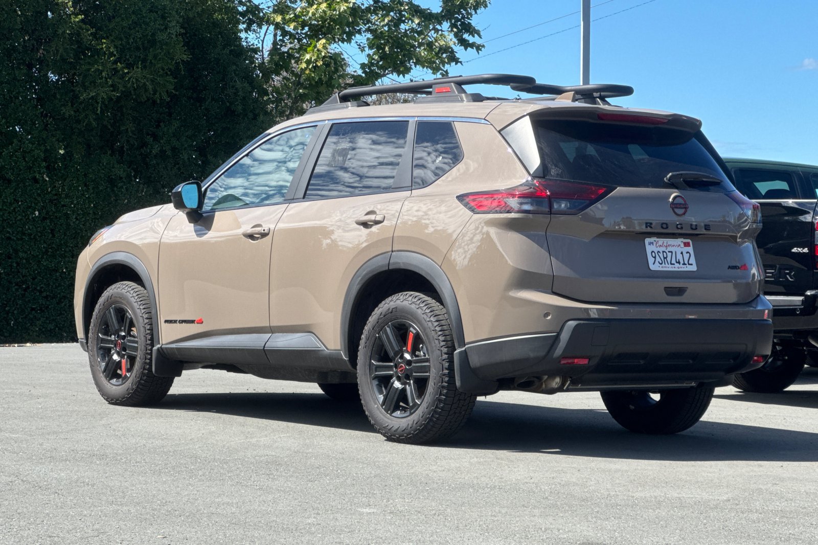 Certified 2025 Nissan Rogue SV AWD/4WD image 6