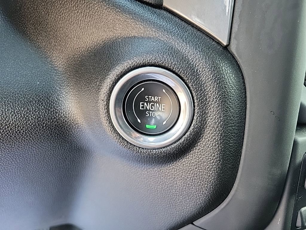 Used 2024 Chevrolet Silverado 1500 Custom image 17