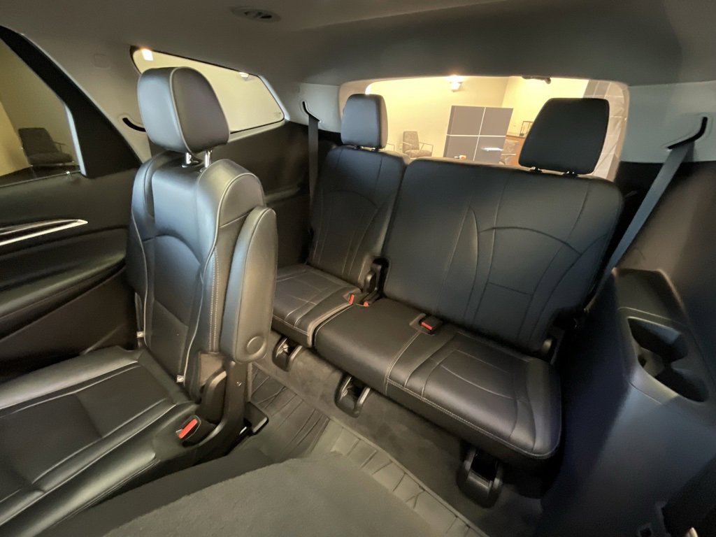 Used 2021 Buick Enclave Avenir w/ Avenir Technology Package image 23