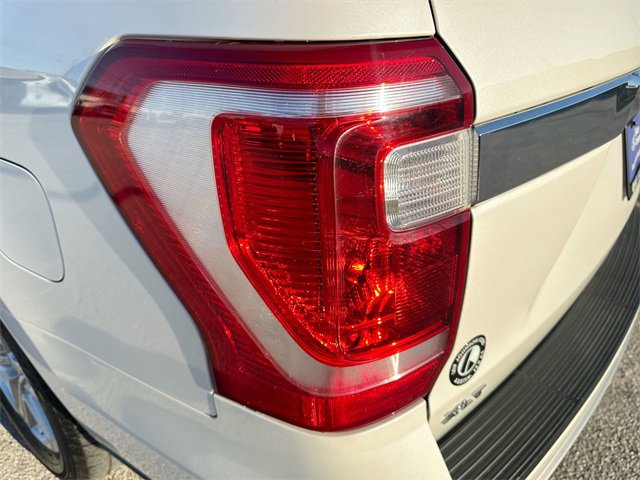 Certified 2018 Ford Expedition Max XLT w/ Equipment Group 202A image 38