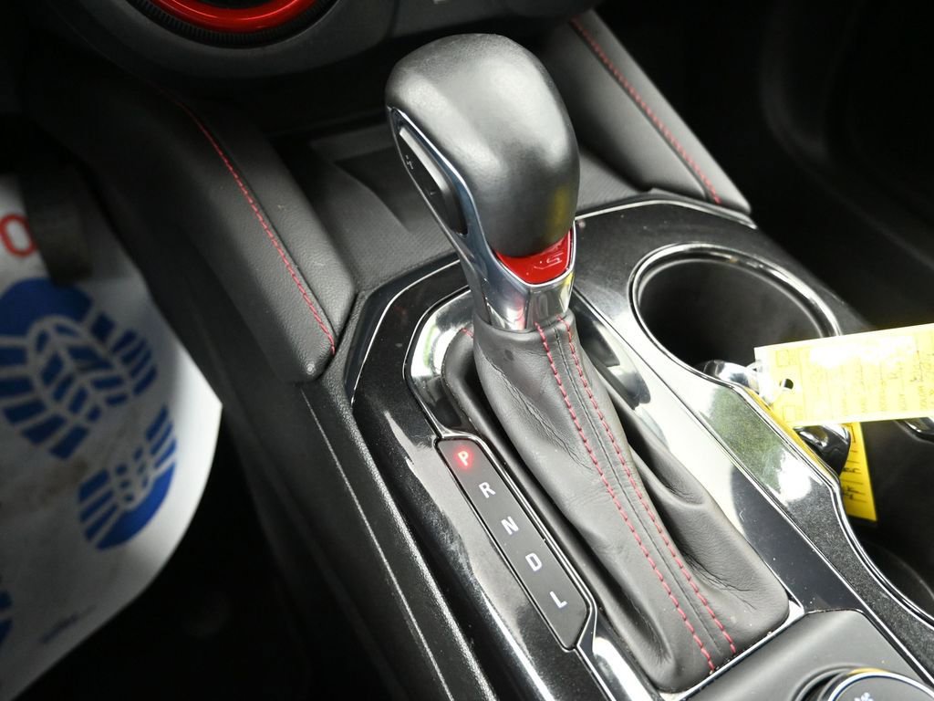 Used 2023 Chevrolet Blazer RS w/ Enhanced Convenience Package image 24