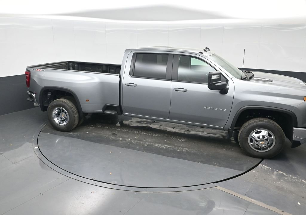 New 2026 Chevrolet Silverado 3500 LT image 23