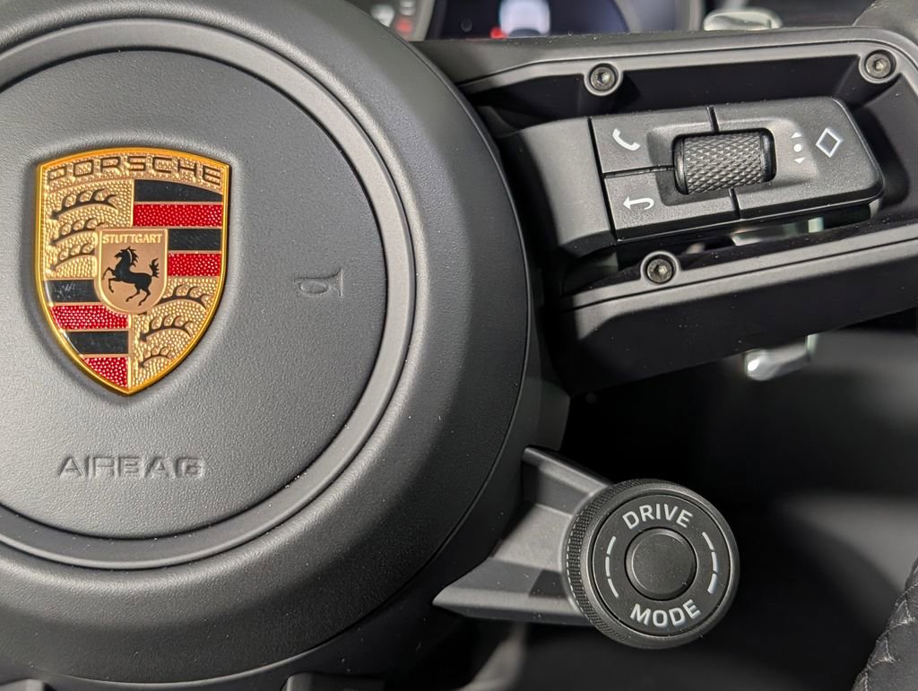 New 2026 Porsche Macan Turbo image 37