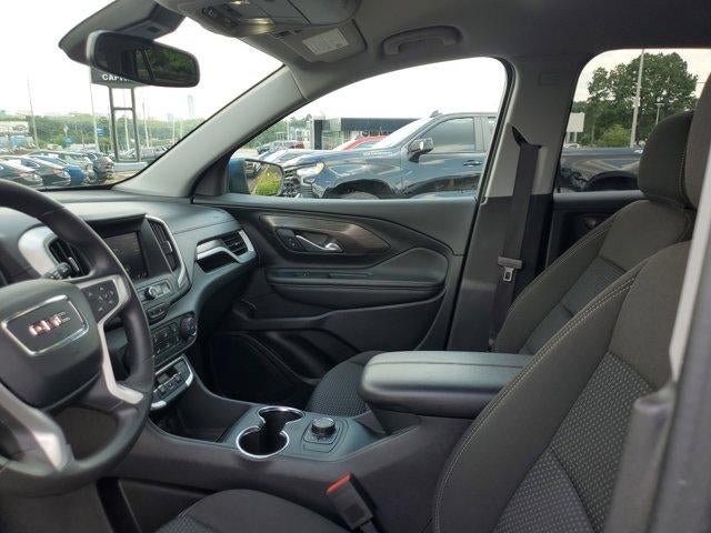 Used 2024 GMC Terrain SLE AWD/4WD image 17