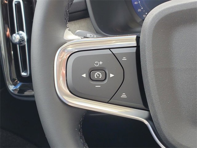 New 2026 Volvo XC40 B5 Core w/ Protection Package Premier image 18