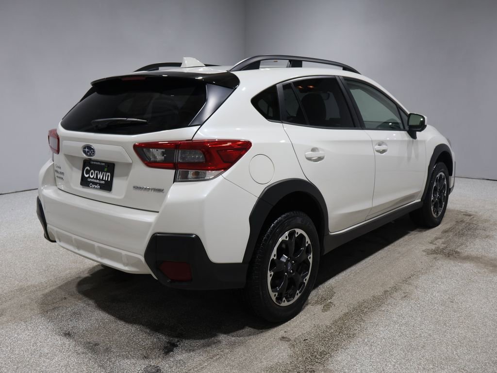 Used 2023 Subaru Crosstrek 2.0i Premium image 2