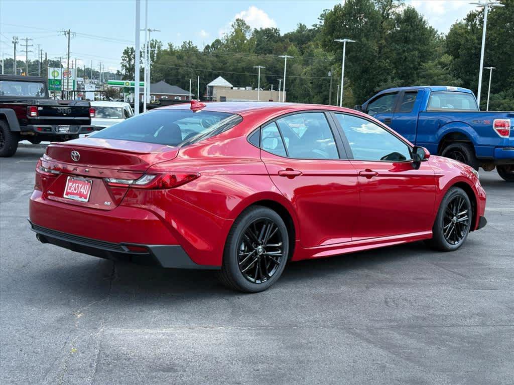 Used 2026 Toyota Camry SE w/ Convenience Package FWD image 3