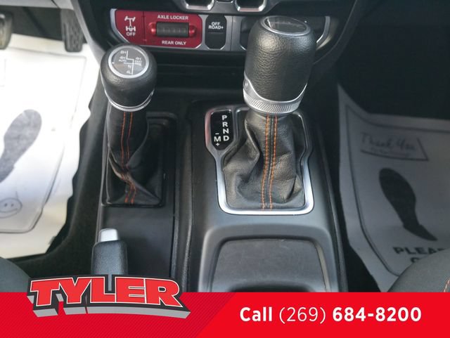 Certified 2022 Jeep Gladiator Mojave w/ Cold Weather Group AWD/4WD image 35