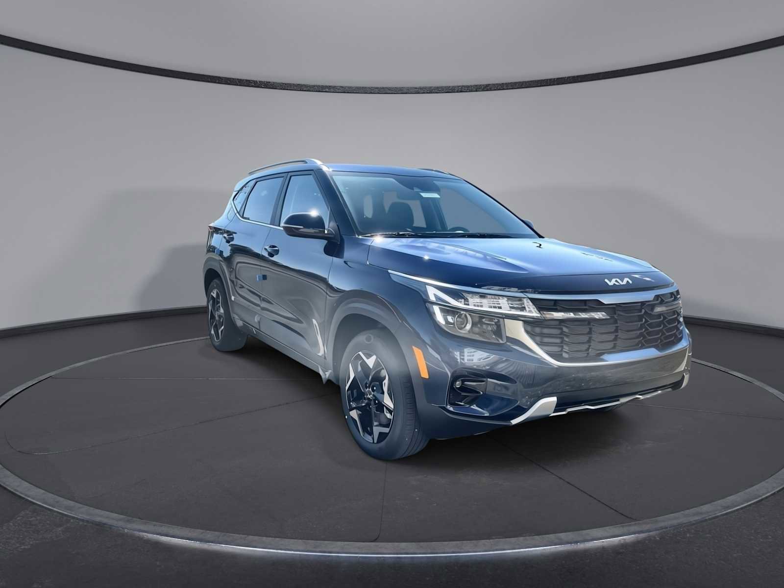 Certified 2025 Kia Seltos EX w/ EX Sunroof Package image 7