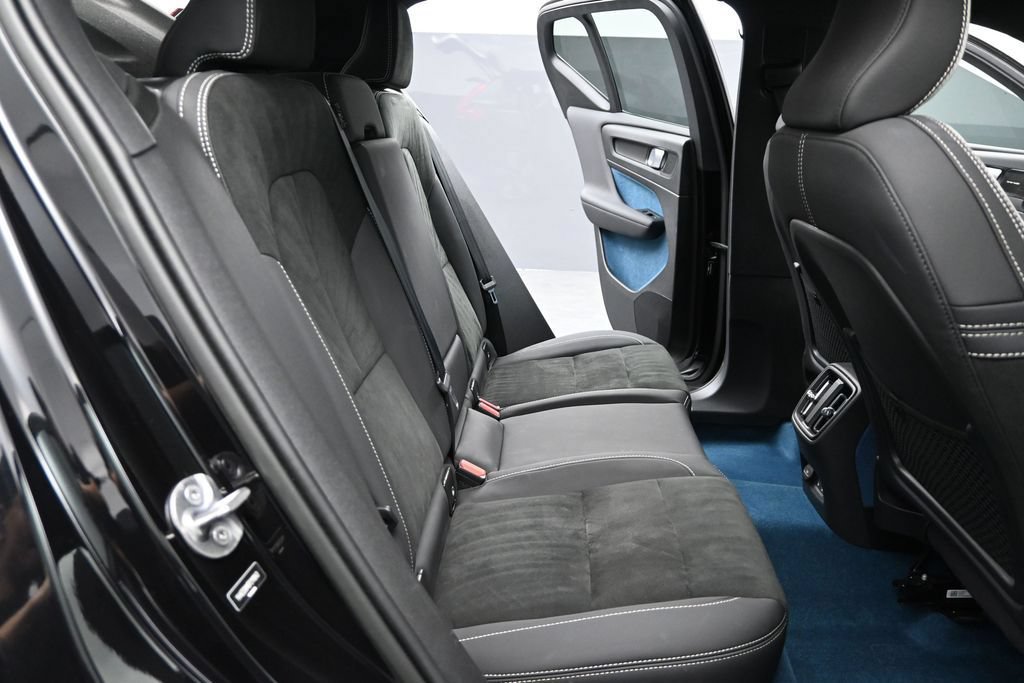 Used 2023 Volvo XC40 Recharge Ultimate w/ Protection Package Premier AWD/4WD image 21