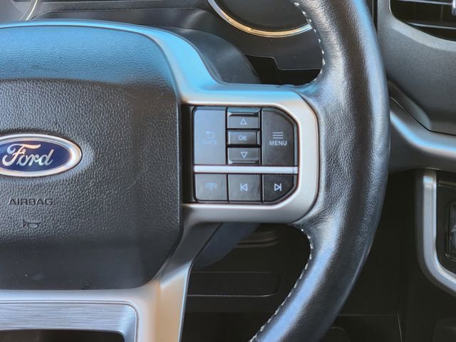 Used 2024 Ford Expedition XLT image 28