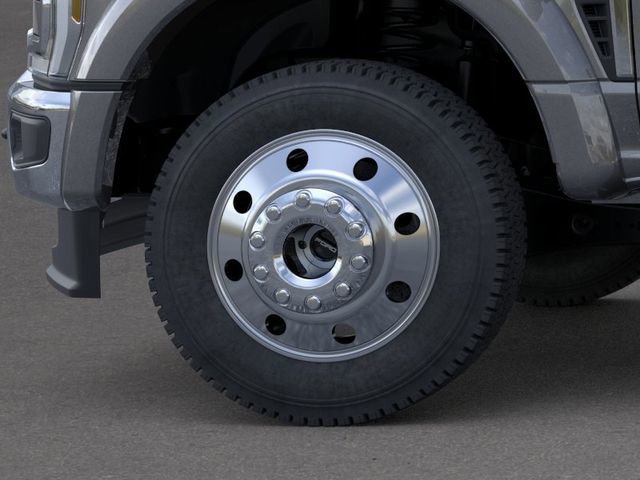 New 2026 Ford F450 XLT w/ XLT Premium Package image 19