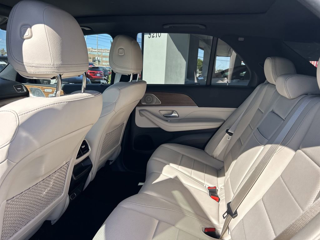 Used 2025 Mercedes-Benz GLE 350 4MATIC image 18
