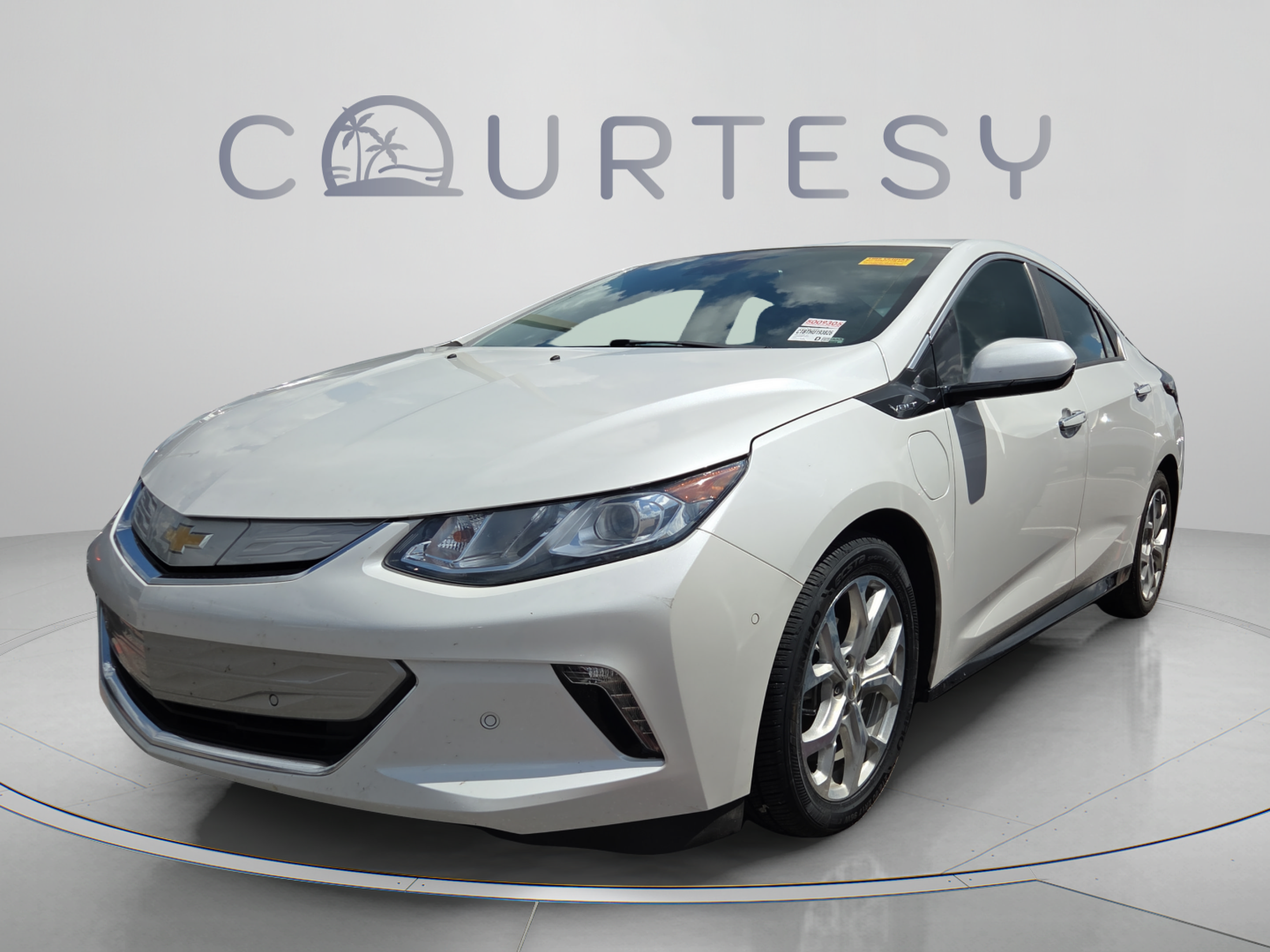 Used 2017 Chevrolet Volt Premier w/ Driver Confidence II Package FWD image 1