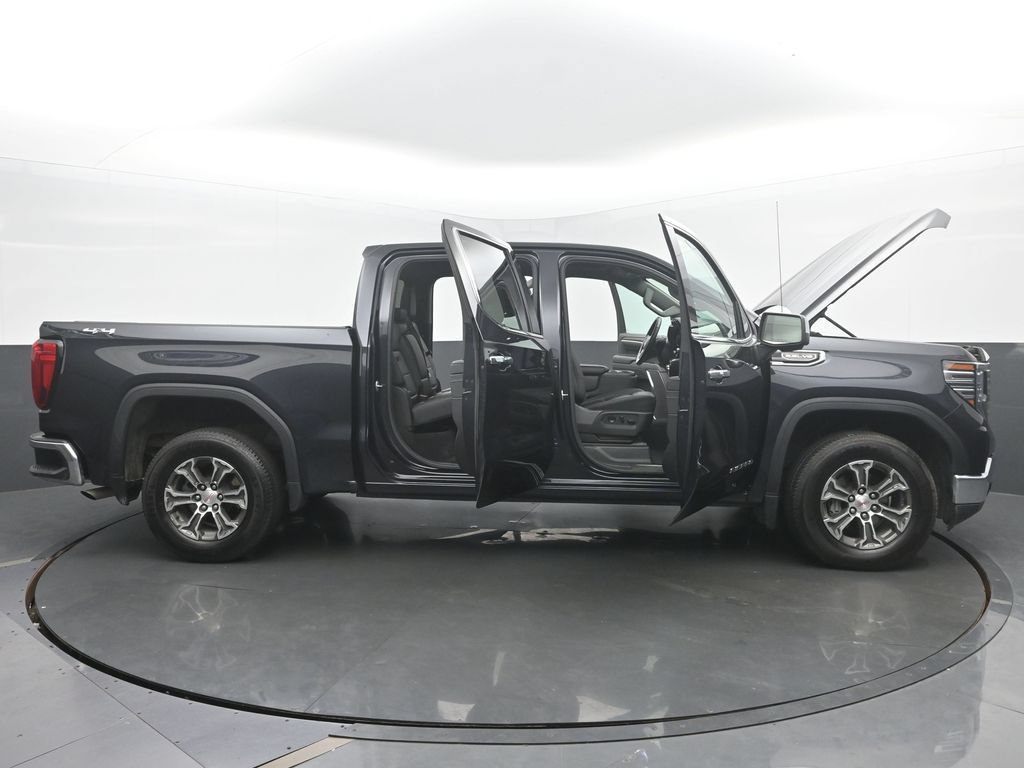 Used 2025 GMC Sierra 1500 SLT AWD/4WD image 59