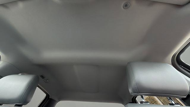 Used 2022 Ford F150 Lightning Pro image 31