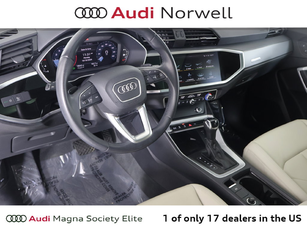 Used 2024 Audi Q3 2.0T Premium AWD/4WD image 2