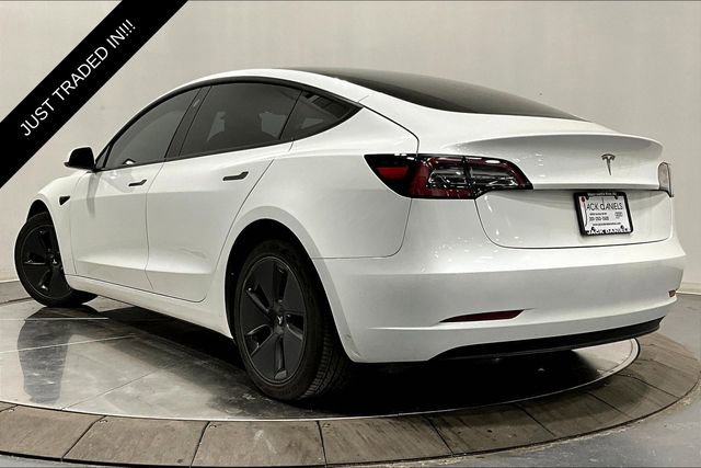 Used 2023 Tesla Model 3 Standard Range image 10