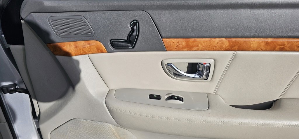 Used 2006 Kia Amanti image 24