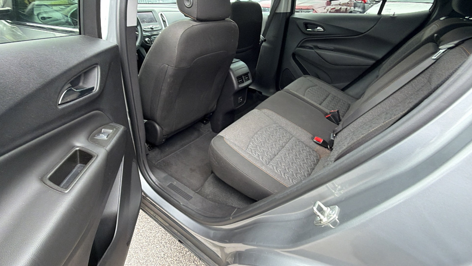Used 2024 Chevrolet Equinox LT AWD/4WD image 23