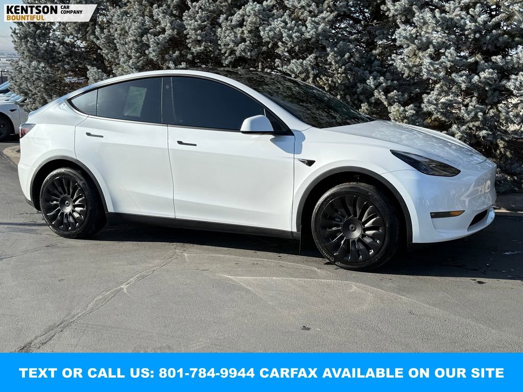 Used 2023 Tesla Model Y Long Range image 12