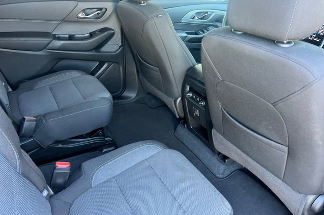 Used 2023 Chevrolet Traverse LT image 19