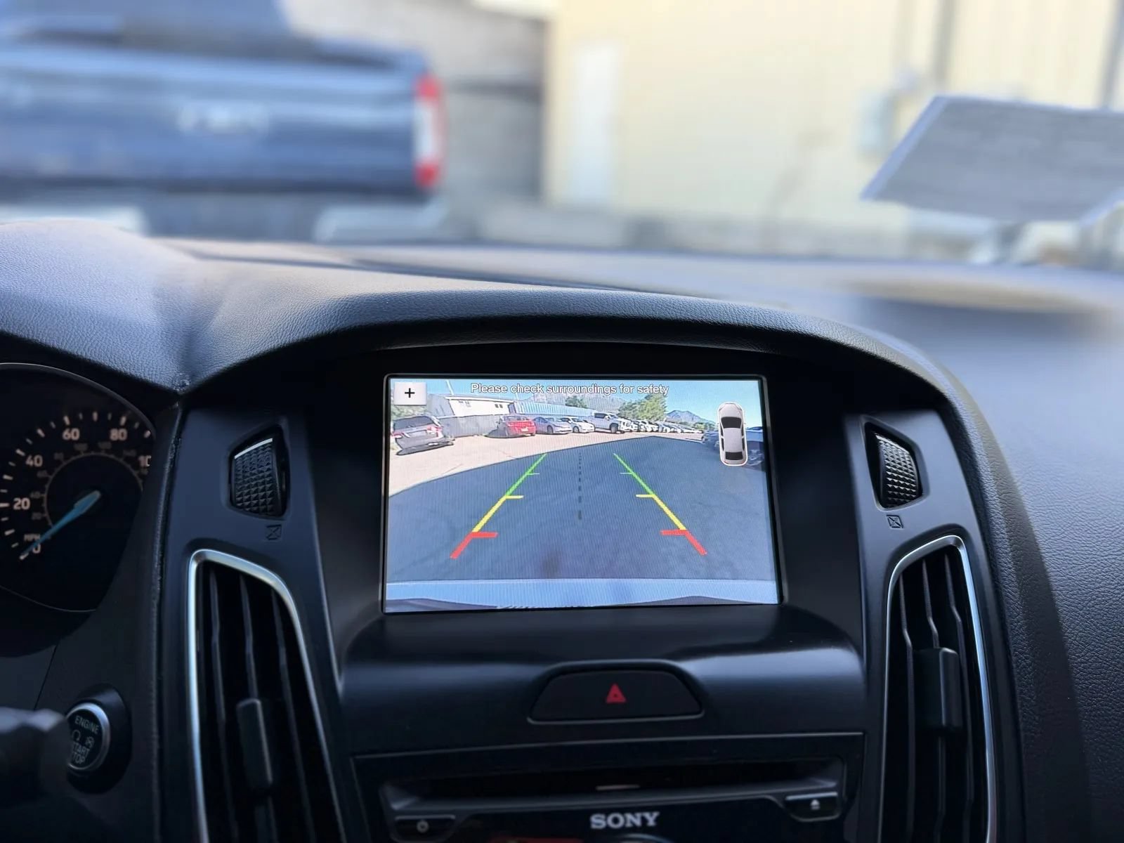 Used 2018 Ford Focus Titanium FWD image 31